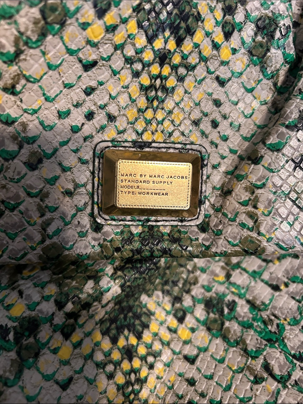 Marc Jacobs Lil Ukita Green Snake-Print Crossbody Bag - Picture 3 of 7